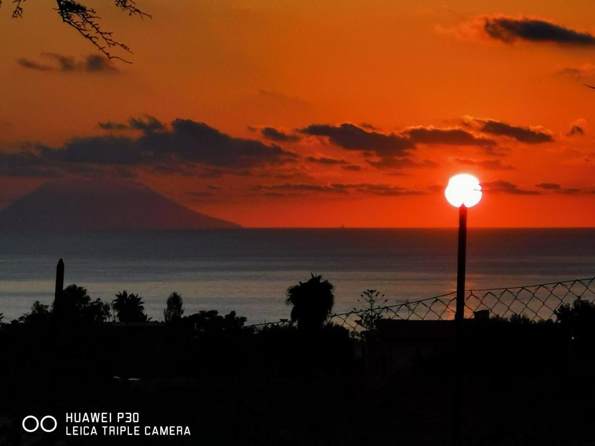 Sole E Luna Capo Vaticano 리카디 외부 사진