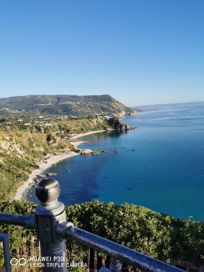 Sole E Luna Capo Vaticano 리카디 외부 사진